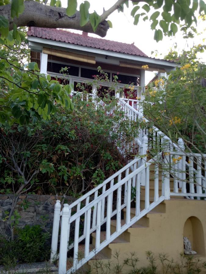 Stairway To Heaven Bungalows And Restaurant Amed Buitenkant foto